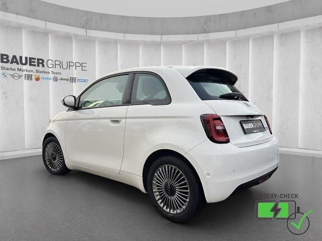 Gebraucht Fiat 500e Basis 86 kW (118 PS) 2023 Weiß Kleinwagen