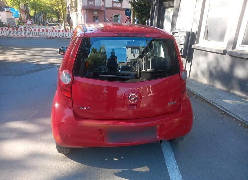 Second-hand Opel Agila 48 CP (35 kW) 2009 Roșu Hatchback
