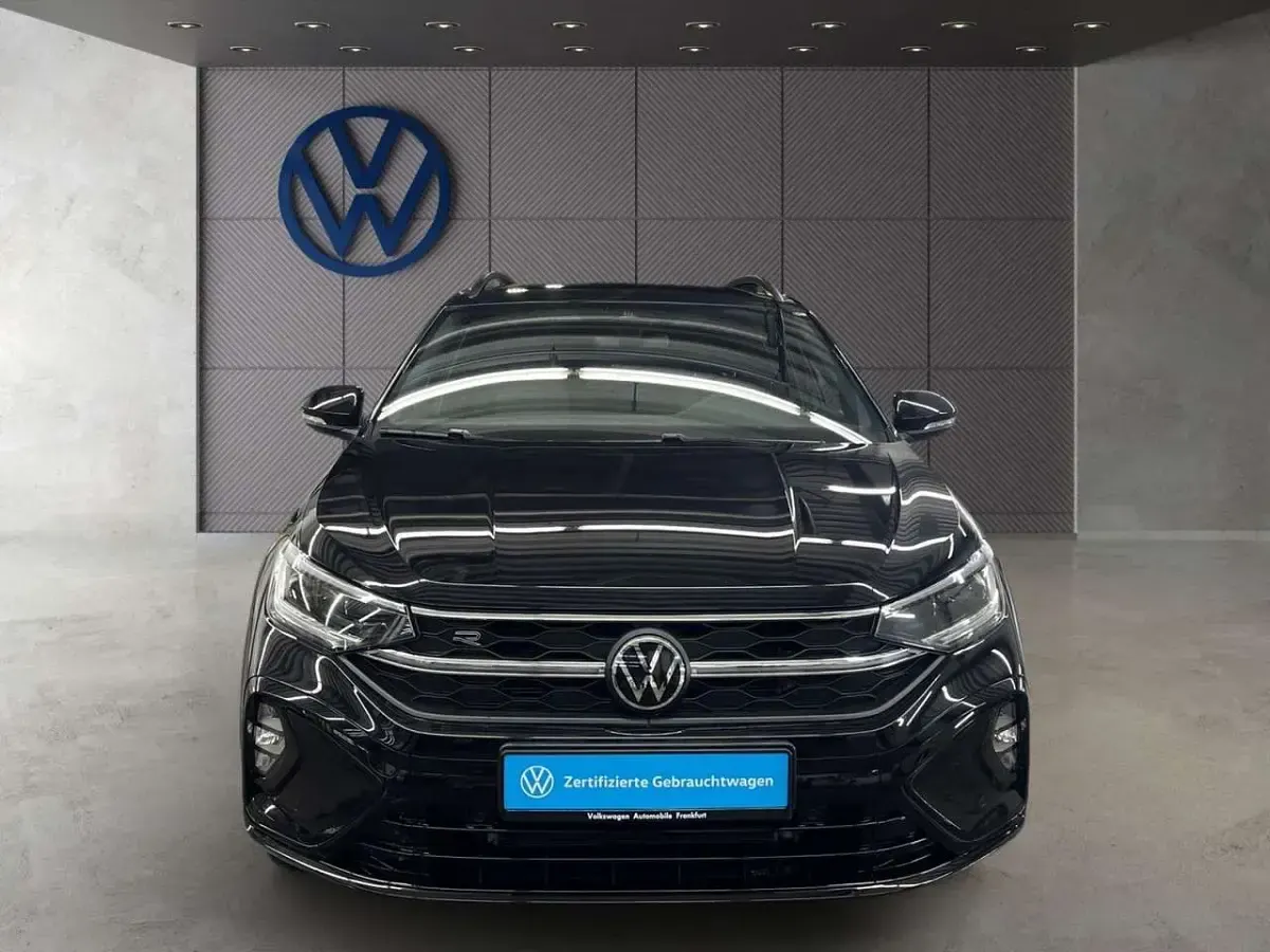 Gebraucht VW Taigo R-line 116 PS (85 kW) 2025 Deep black perleffekt/deep bla SUV