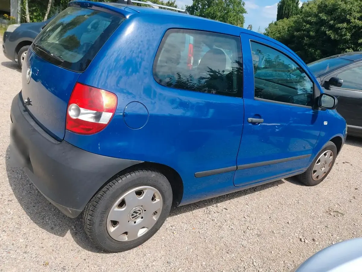 Gebraucht VW Fox 55 PS (40 kW) 2009 Blau Kleinwagen