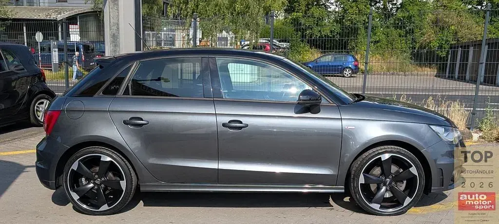 Gebraucht Audi A1 Sportback S-Line 140 PS (102 kW) 2014 Daytonagrau Kleinwagen