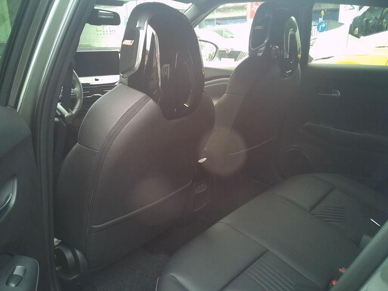 Neu Nissan Juke Tekna 143 PS (105 kW) 2025 Grau SUV