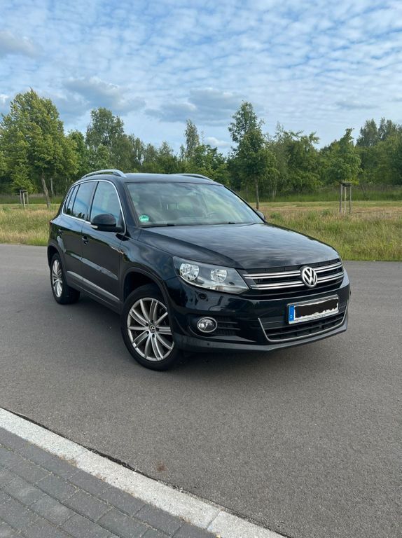 Schwarz Gebraucht 2013 VW Tiguan Life SUV | 8.000 € (Teuer) - Bild 1/2