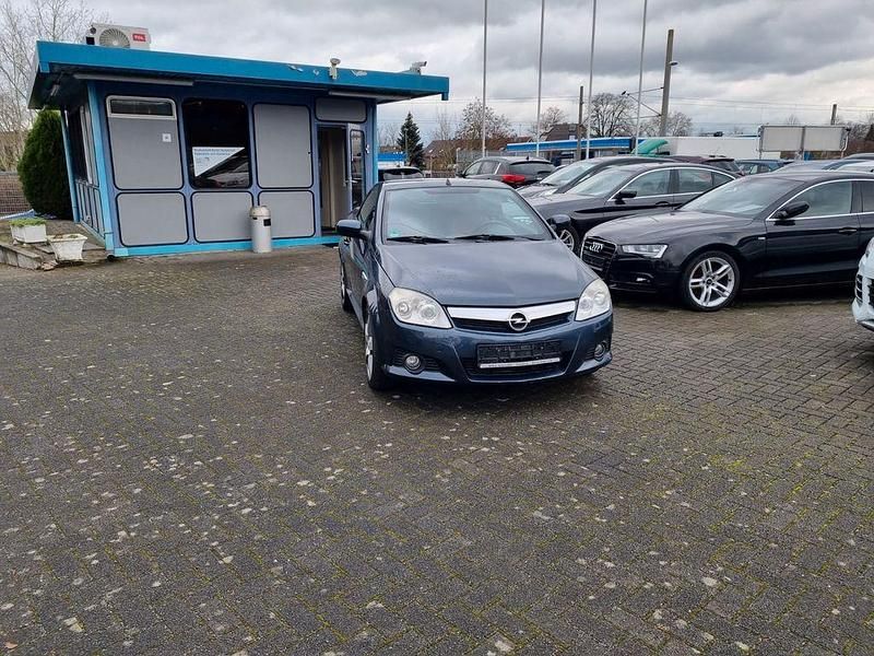 Grau Gebraucht 2007 Opel Tigra Sport Cabrio | 2.950 € (Etwas zu teuer) - Bild 1/4