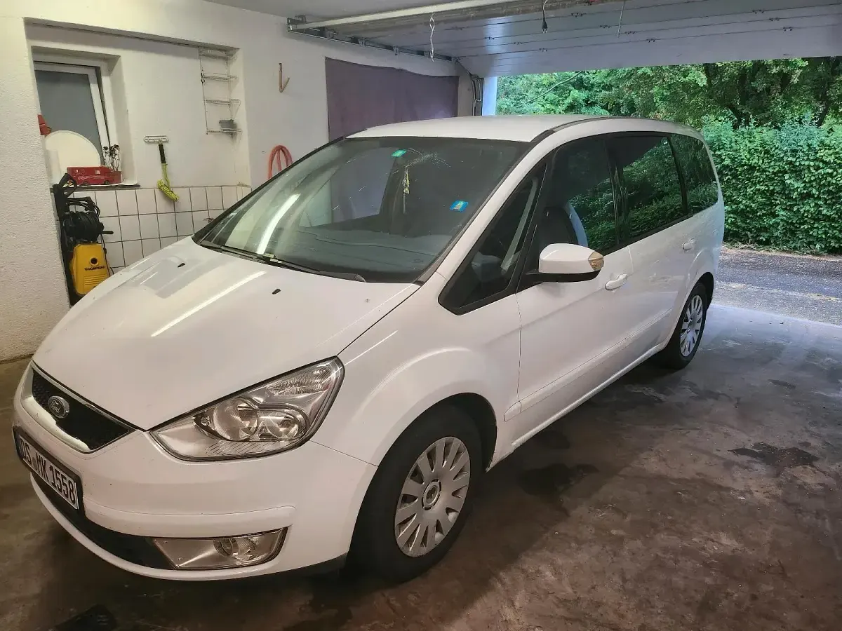 Gebraucht Ford Galaxy 116 PS (85 kW) 2009 Van / Kleinbus