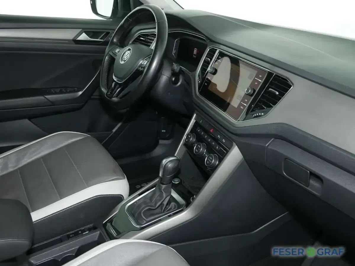 Gebraucht VW T-Roc R-line 150 PS (110 kW) 2020 White silver metallic SUV