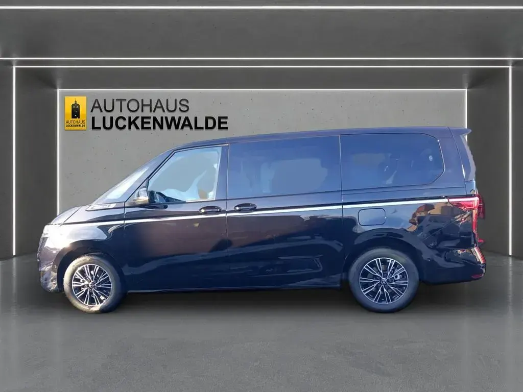 Neu VW Multivan Style 150 PS (110 kW) 2026 Deep black perleffekt Van / Kleinbus