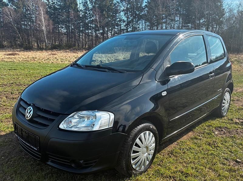 Gebraucht VW Fox Refresh 54 PS (39 kW) 2010 Schwarz Kleinwagen
