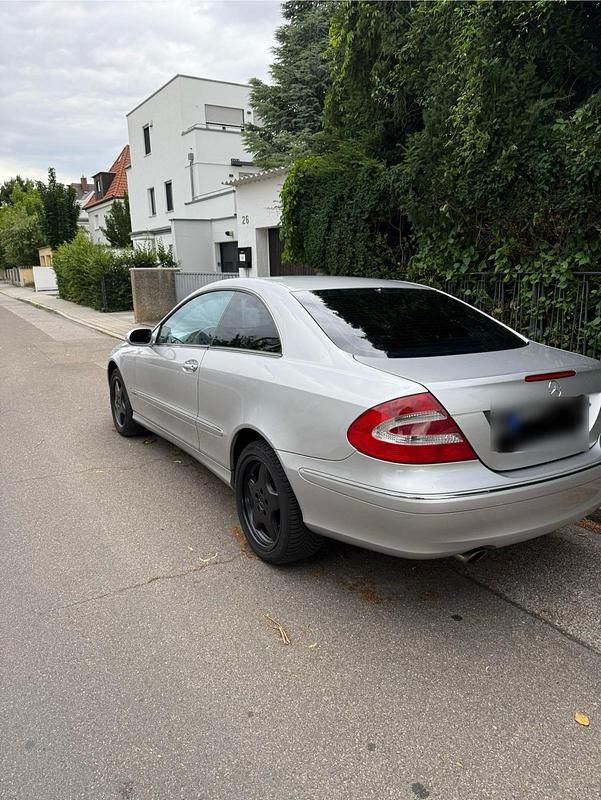 Gebraucht Mercedes CLK200 163 PS (119 kW) 2004 Silber Coupé