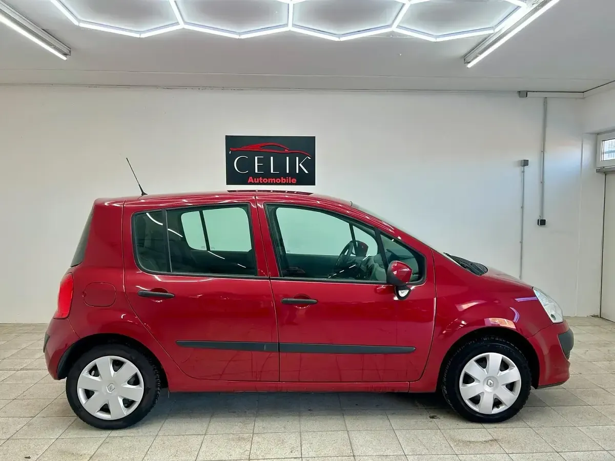 Gebraucht Renault Modus 75 PS (55 kW) 2010 Rot Van / Kleinbus