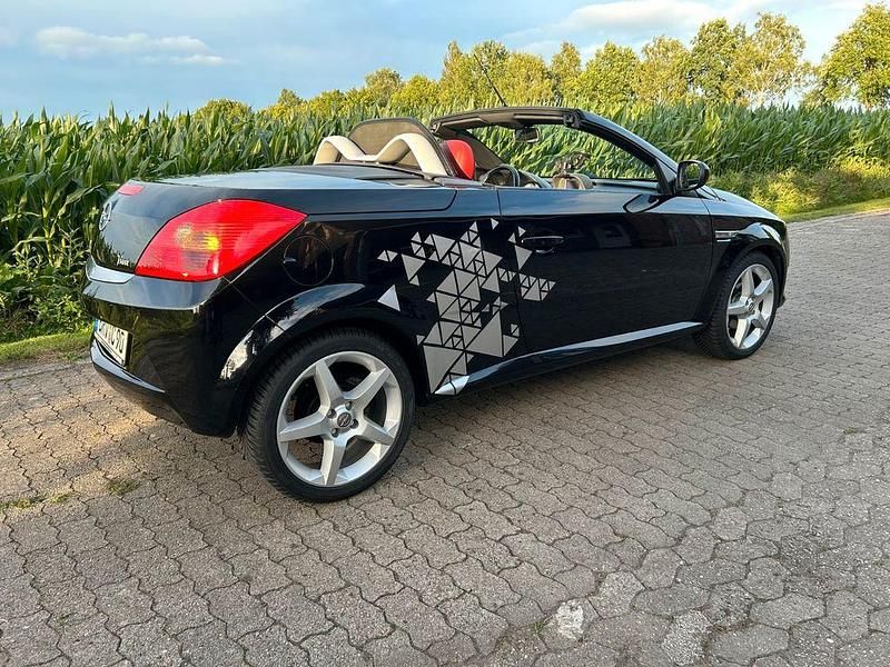 Gebraucht Opel Tigra 90 PS (66 kW) 2008 Schwarz Cabrio