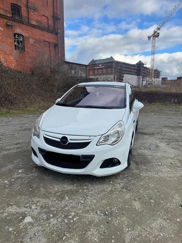 Gebraucht Opel Corsa OPC 230 PS (169 kW) 2011 Weiß Kleinwagen