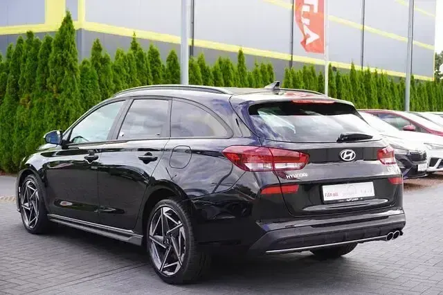 Neu Hyundai i30 N Line 140 PS (102 kW) 2025 Schwarz Kombi
