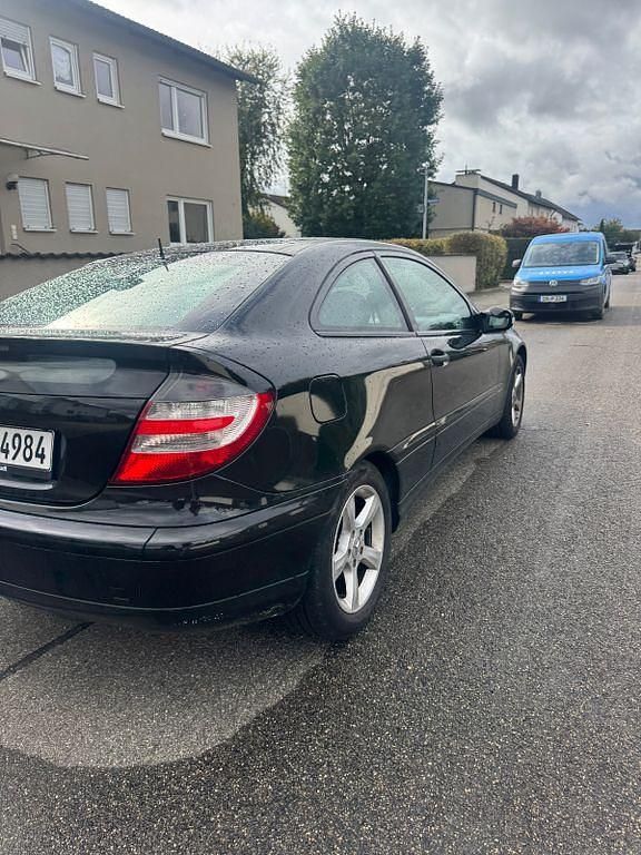 Gebraucht Mercedes C200 163 PS (119 kW) 2007 Schwarz Coupé