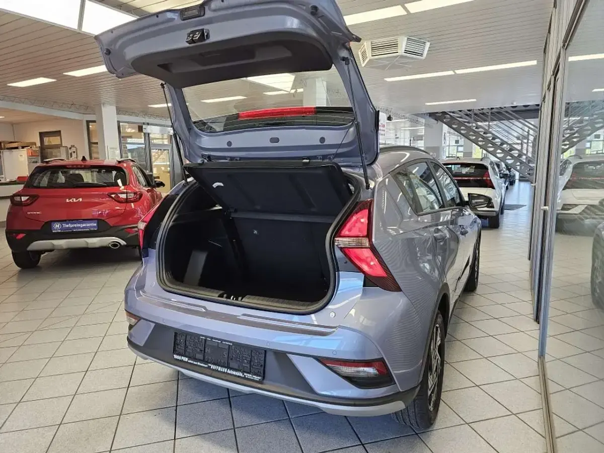 Neu Hyundai Bayon Trend 90 PS (66 kW) 2026 Blau SUV