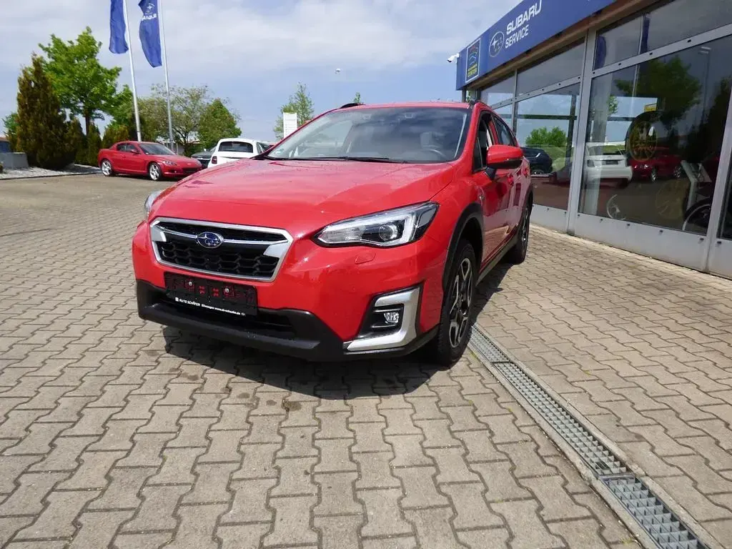 Second-hand Subaru XV Active 150 CP (110 kW) 2021 Roșu SUV