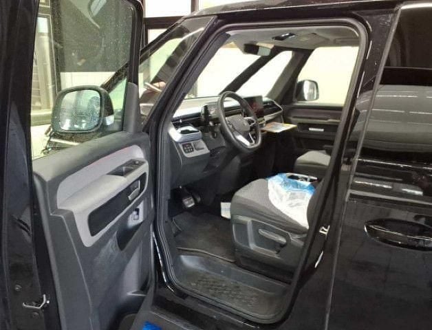 Gebraucht VW ID. Buzz Pro 150 kW (204 PS) 2023 Deep black perleffekt Van / Kleinbus