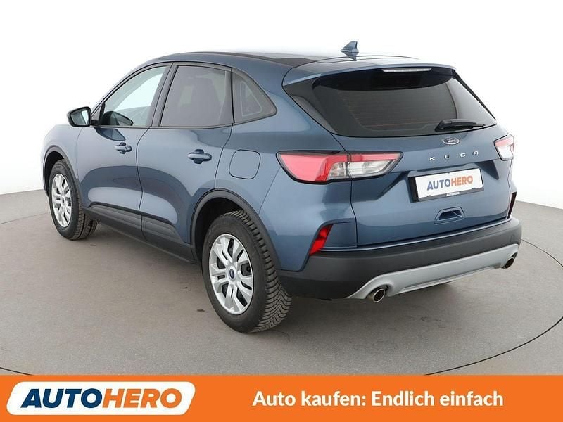 Usado Ford Kuga Trend 120 HP (88 kW) 2020 Azul SUV