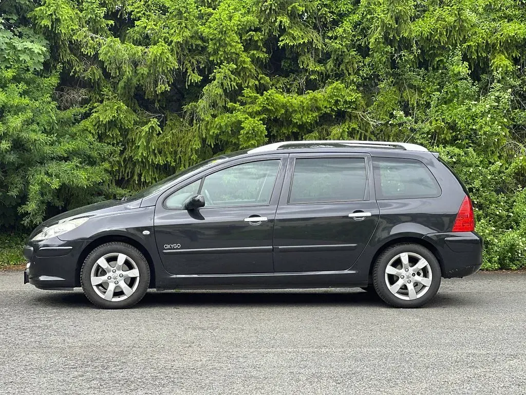 Gebraucht Peugeot 307 109 PS (80 kW) 2007 Obsidien mit schutzlack Kombi