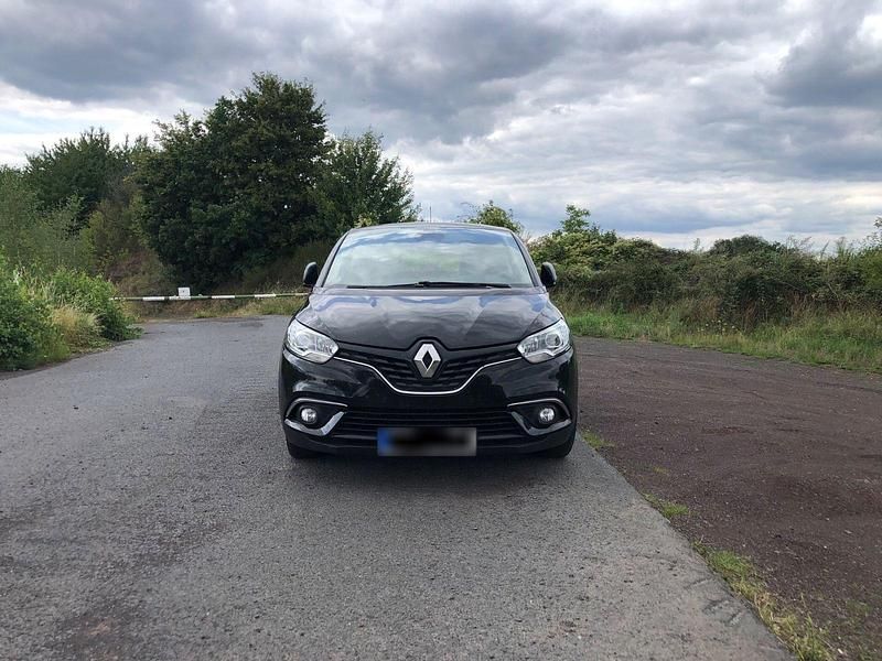 Second-hand Renault Scénic IV 110 CP (80 kW) 2018 Negru Monovolum