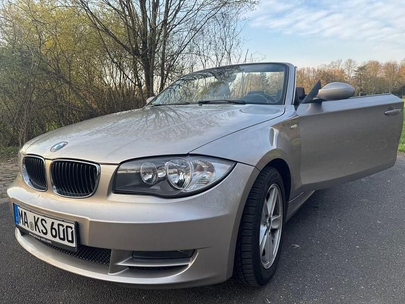 Gebraucht BMW 120 Cabriolet 170 PS (125 kW) 2008 Grau Cabrio