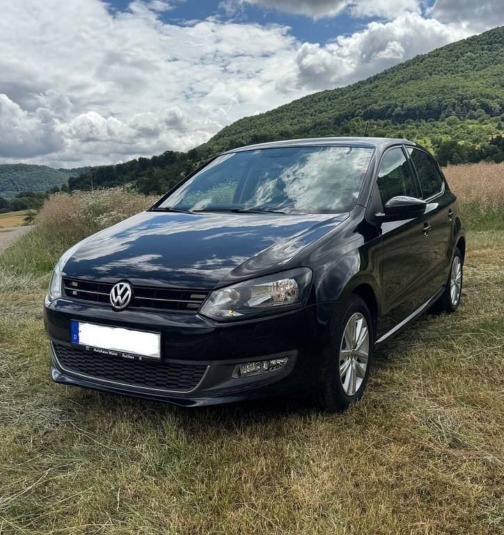 Schwarz Gebraucht 2011 VW Polo Style Limousine | 5.399 € (Fairer Preis) - Bild 1/4