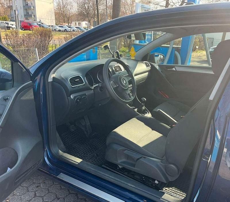 Gebraucht VW Golf VI 80 PS (58 kW) 2009 Blau Kleinwagen