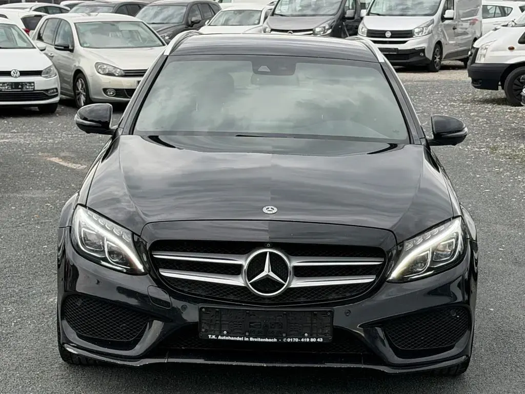 Gebraucht Mercedes C180 AMG line 156 PS (114 kW) 2019 Schwarz Kombi