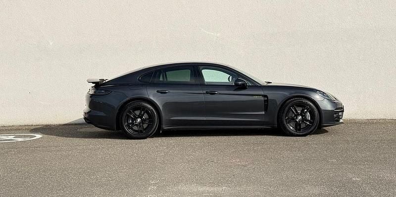 Gebraucht Porsche Panamera 466 PS (342 kW) 2021 Grau Kleinwagen