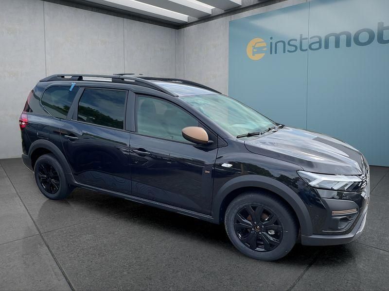 Neu Dacia Jogger Extreme 101 PS (74 kW) 2025 Schwarz Van / Kleinbus