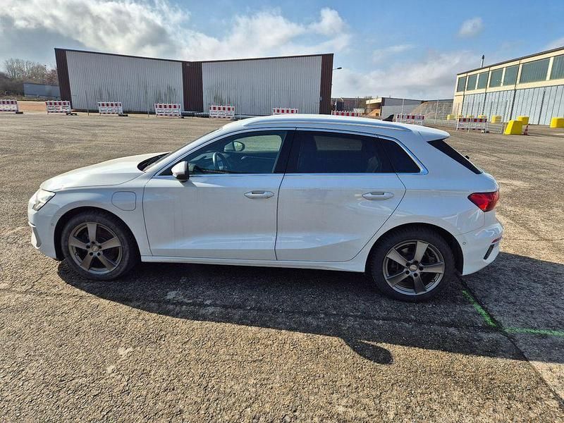 Gebraucht Audi A3 Advanced 150 PS (110 kW) 2020 Weiß Limousine