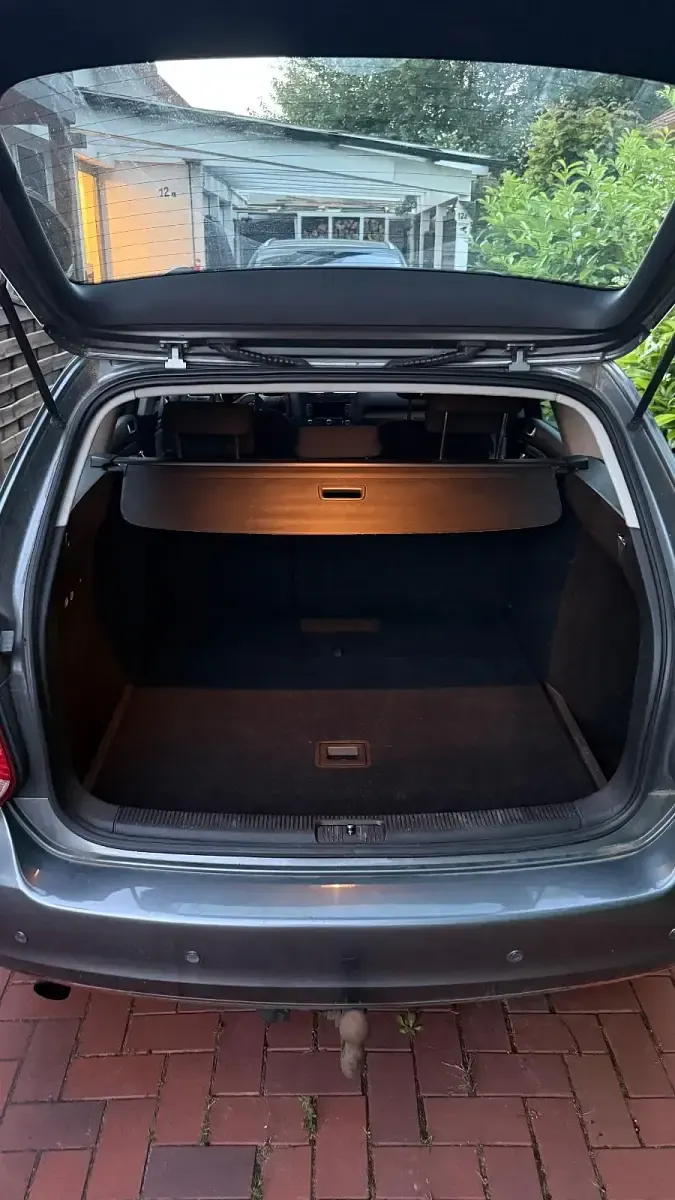Gebraucht VW Golf VI 105 PS (77 kW) 2011 Grau Kleinwagen