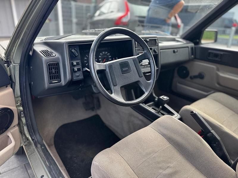 Gebraucht Volvo 340 68 PS (50 kW) 1987 Andere farben Limousine