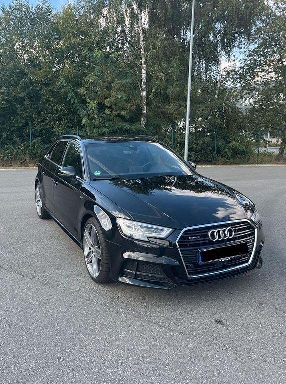 Schwarz Gebraucht 2017 Audi A3 Sportback S-Line Kleinwagen | 19.500 € (Fairer Preis) - Bild 1/4