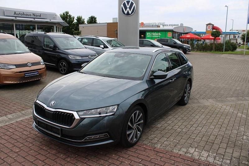 Grau Gebraucht 2022 Skoda Octavia Style Kombi | 23.490 € (Guter Preis) - Bild 1/4