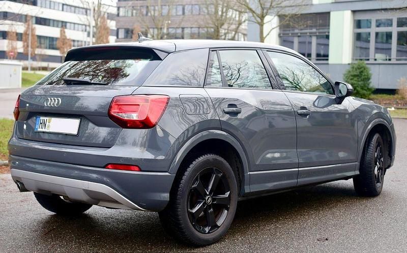 Gebraucht Audi Q2 Sport 116 PS (85 kW) 2018 Grau SUV