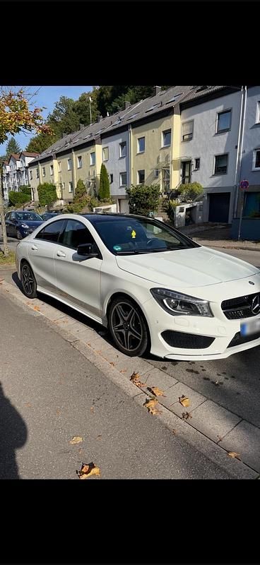 Gebraucht Mercedes CLA200 156 PS (114 kW) 2015 Weiß Limousine