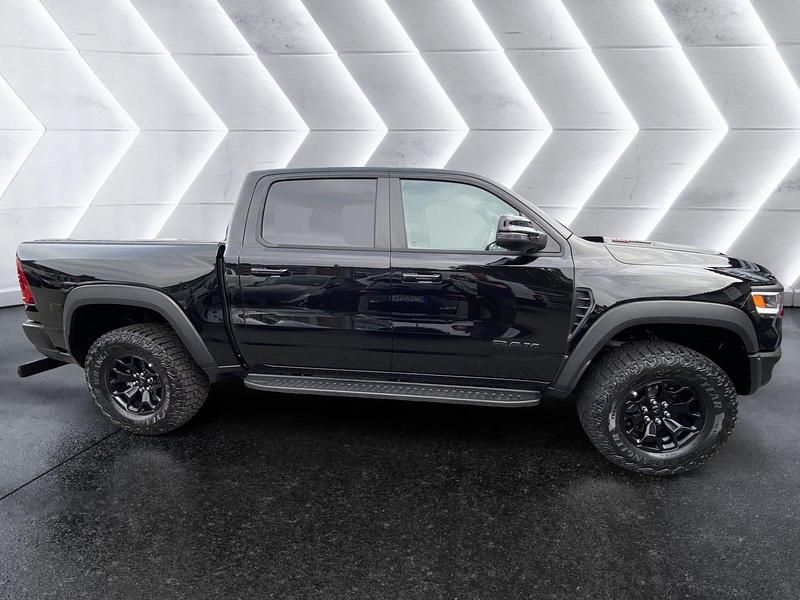 Neu Dodge Ram 548 PS (403 kW) 2025 Schwarz Abholung