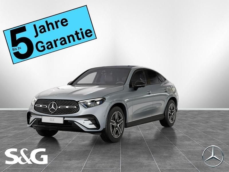 Metalliclack hightechsilber Gebraucht 2024 Mercedes GLC300e AMG Coupé | 69.799 € (Guter Preis) - Bild 1/4