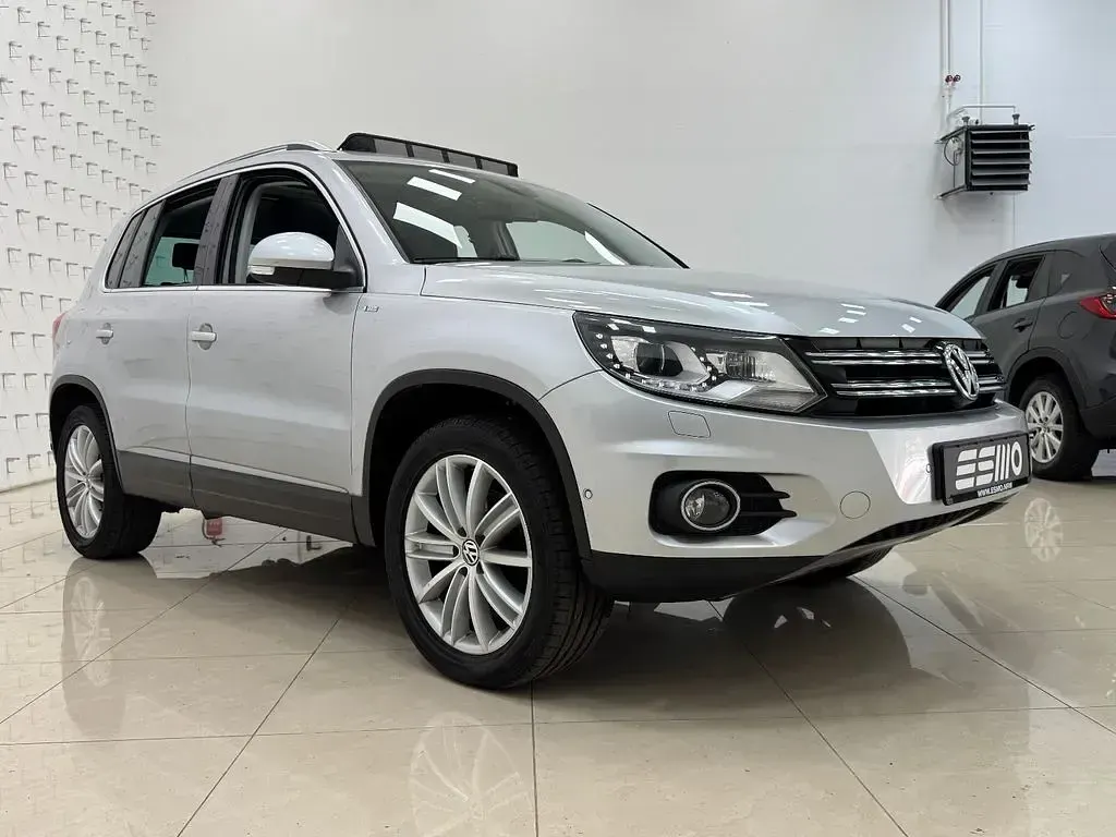 Second-hand VW Tiguan Cup 177 CP (130 kW) 2014 Argintiu SUV