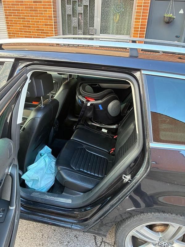 Gebraucht VW Passat Highline 143 PS (105 kW) 2013 Schwarz Kombi