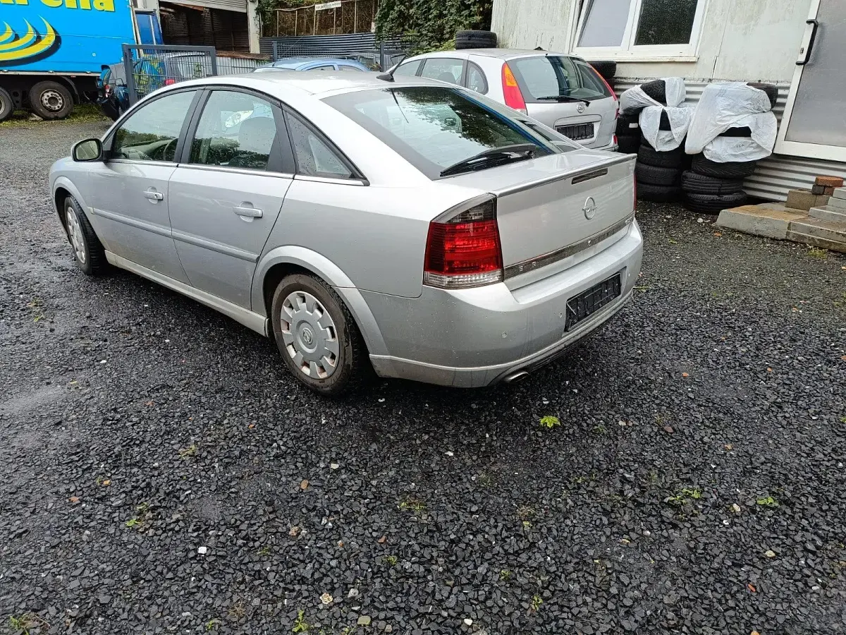 Gebraucht Opel Vectra 150 PS (110 kW) 2003 Silber Kombi