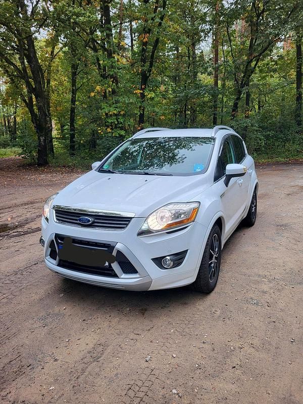 Weiß Gebraucht 2010 Ford Kuga SUV | 8.099 € (Fairer Preis) - Bild 1/4