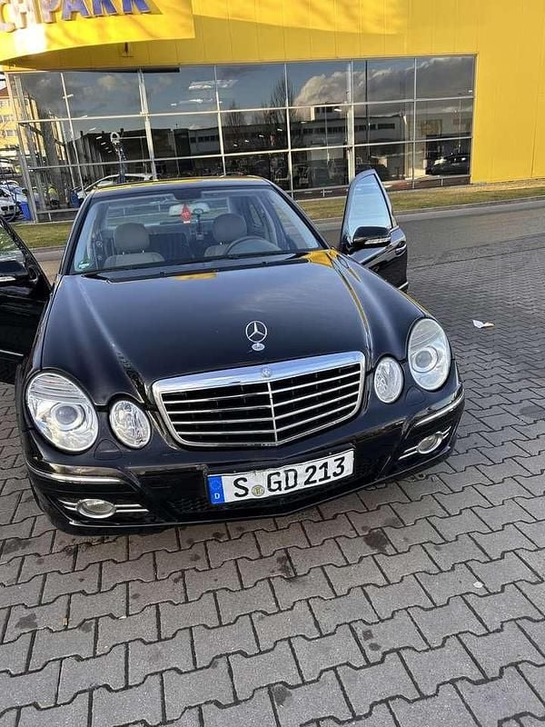 Gebraucht Mercedes E200 184 PS (135 kW) 2006 Schwarz Limousine