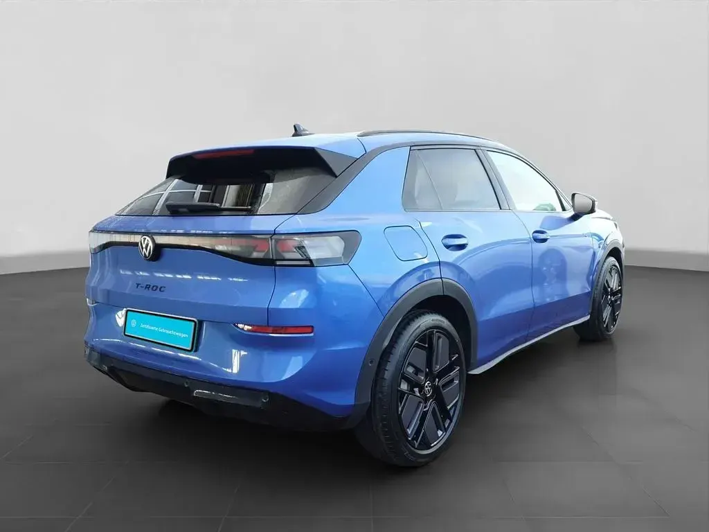 Neu VW T-Roc R-line 150 PS (110 kW) 2026 Blau SUV