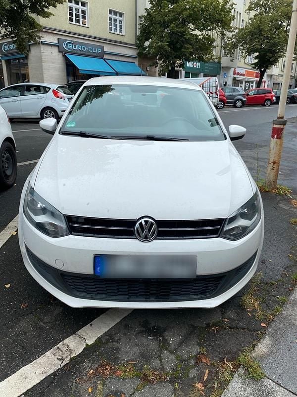 Weiß Gebraucht 2012 VW Polo Kleinwagen | 2.500 € (Guter Preis) - Bild 1/4