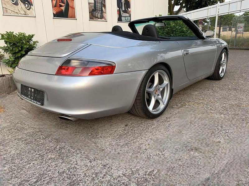 Gebraucht Porsche 911 320 PS (235 kW) 2003 Silber Cabrio