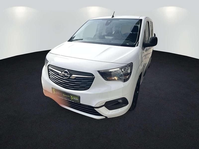 Gebraucht Opel Combo Life Edition 102 PS (75 kW) 2021 Jade weiss/arktis weiss Van / Kleinbus