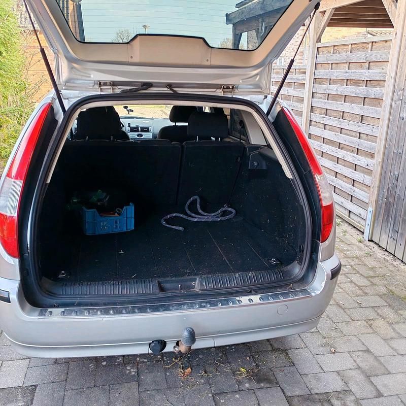 Gebraucht Ford Mondeo 125 PS (91 kW) 2006 Grau Kombi