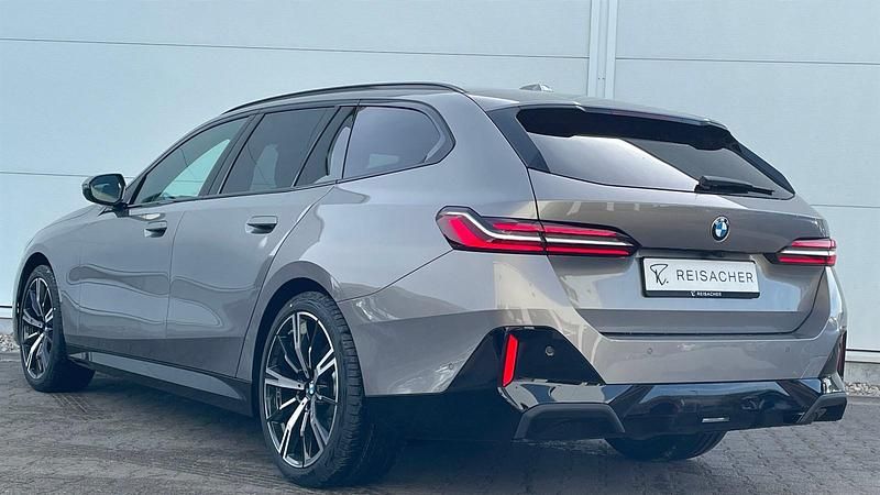 Neu BMW 520 Comfort Edition 208 PS (152 kW) 2026 Oxidgrau ii metallic Kombi